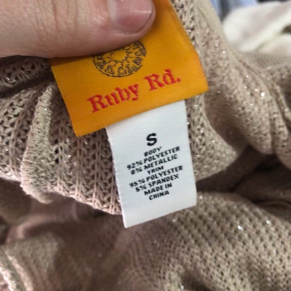 Ruby are tassel sweater - Picture 3 of 5